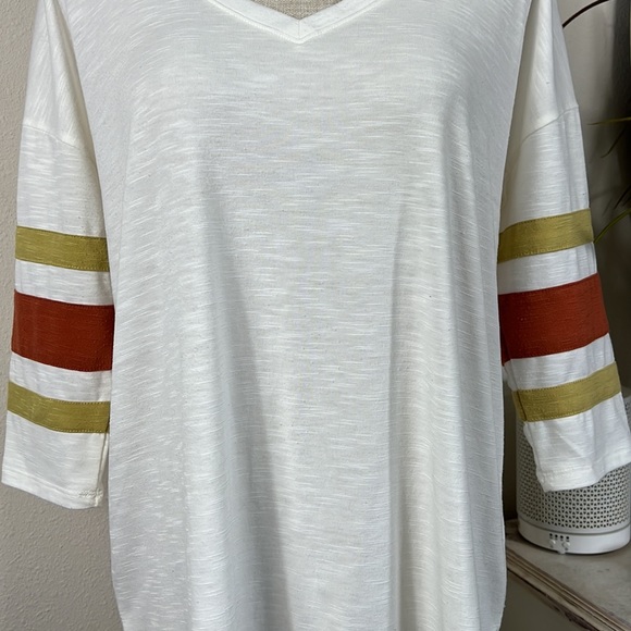So M Cream Jersey Style Shirt - Picture 3 of 13